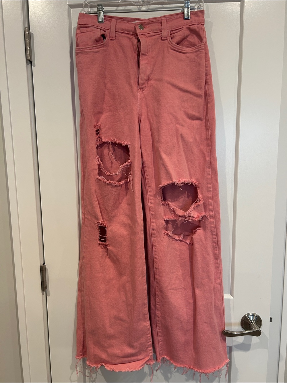 Vibrant brand Women's Distressed Wide-Leg Jeans - Rose Pink size 9 (w28)